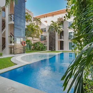 https://apartmento-centro-playa-tendenza.allrivieramayahotels.com